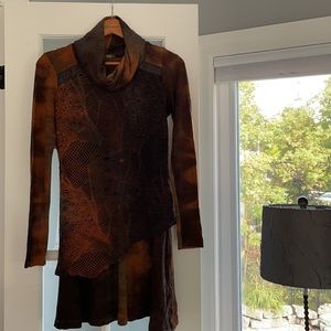 2-piece Ombré Knit Tunic with Cowl Neck